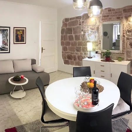 Vitturina Apartment *